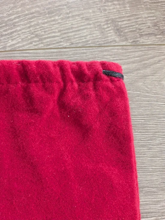 Red Drawstring Dust Bag - Picture 4 of 9